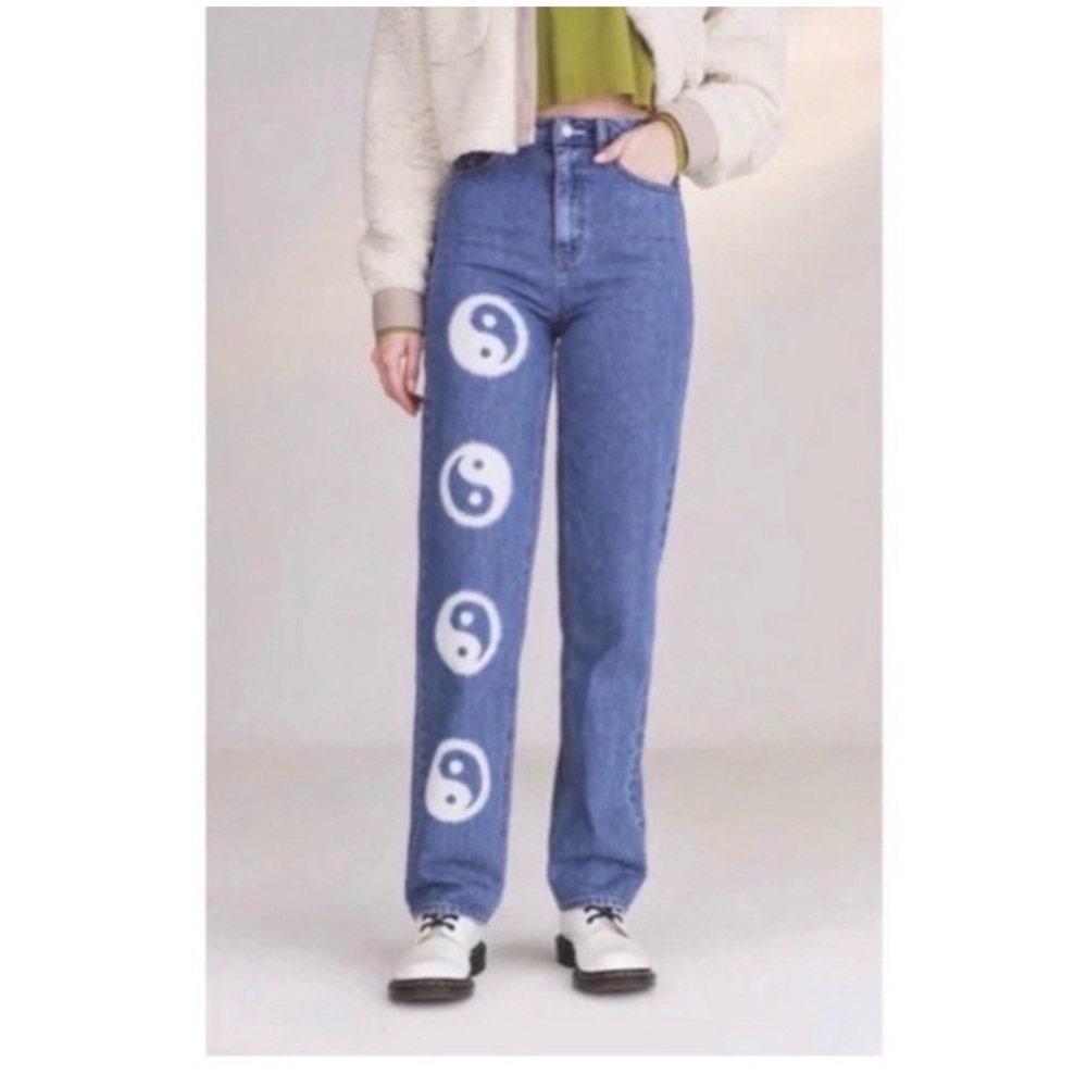 PACSUN Yin Yang 90’s Boyfriend Jeans - Picture 3 of 10